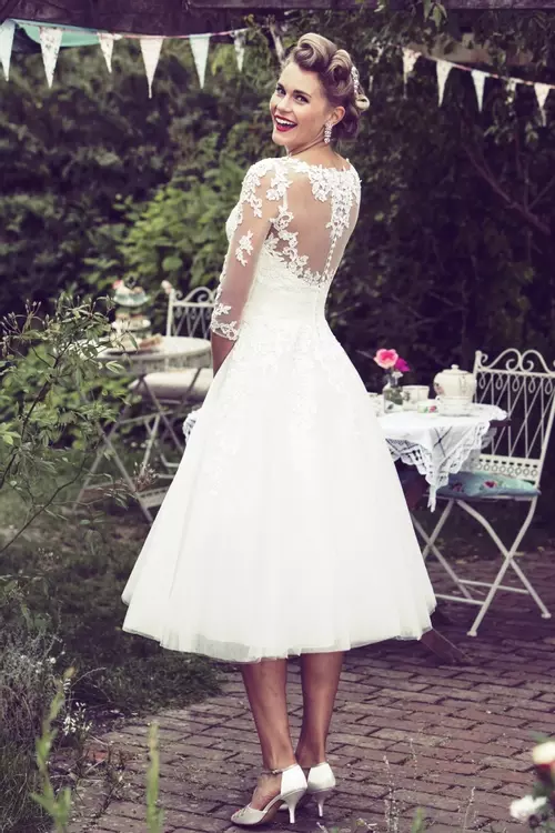 Bonnie wedding dress 2025